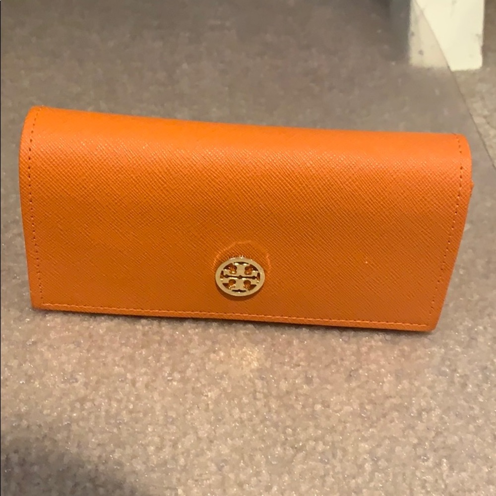Tory Burch sun glass case